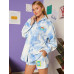 Рубашка и шорты с заниженными плечами и графическим логотипом SHEIN Tie Dye, многоцветный Рубашка и шорты с заниженными плечами и графическим логотипом SHEIN Tie Dye, многоцветный